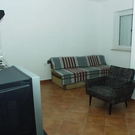 2323b Apartment